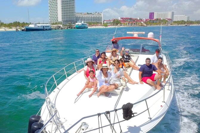 Private Luxury Yacht 55FT Rental in Cancun - Crew service, comfort, and boat changes