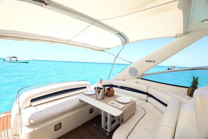 Private Premium Yacht 46FT Rental in Cancún - Food, drinks, tips, and the real price