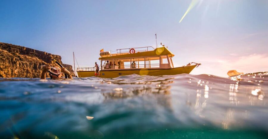 Puerto de Mogan: Boat and Snorkeling Trip - Leaving Puerto de Mogan after a short safety briefing