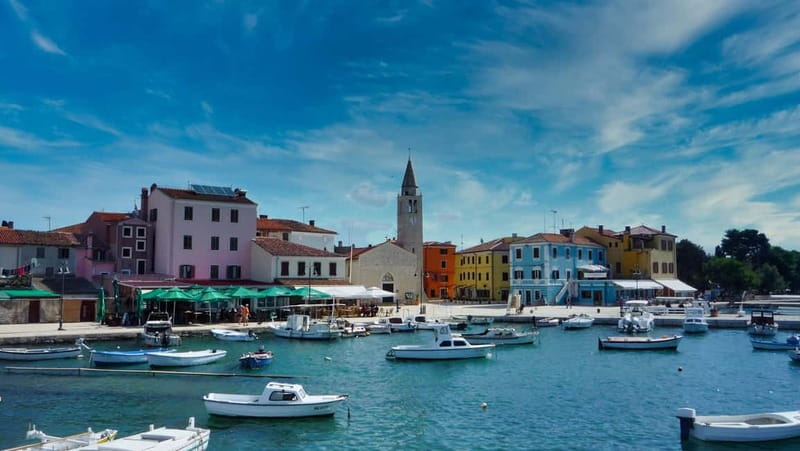 Pula: All-Inclusive Brijuni Boat Tour w Lunch, Drinks & Swim - What the crew and guide add