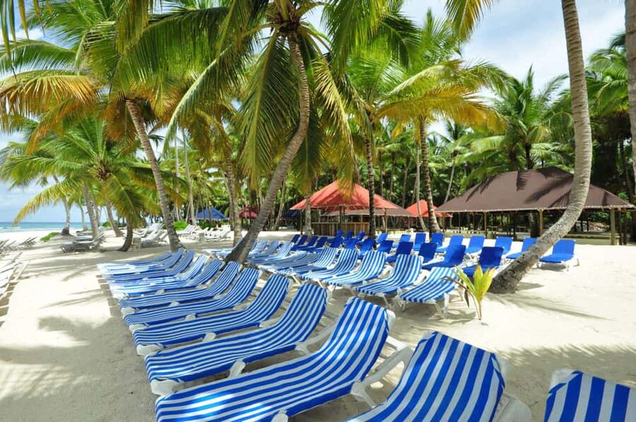Punta Cana: Saona Island Full-Day All-Inclusive Boat Tour - Returning by Party Catamaran