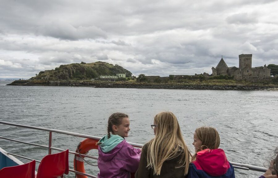 Queensferry: Maid of the Forth 1.5-Hour Sightseeing Cruise - Why the Forth bridges are worth seeing from the water