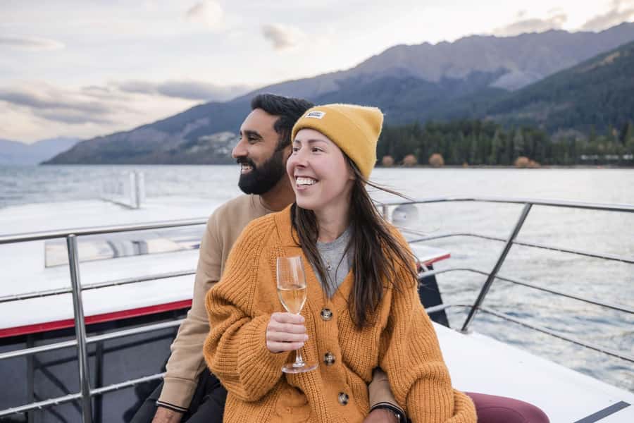 Queenstown: Lake Wakatipu Scenic Cruise - Remarkables, Cecil Peak, and Kelvin Heights