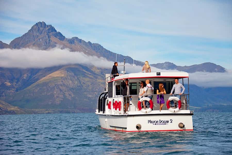 Queenstown: Lake Wakatipu Scenic Cruise - The 90-minute route around Lake Wakatipu