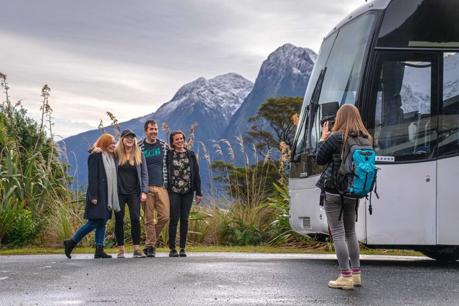 Queenstown: Milford Sound Coach & Cruise Full-Day Trip - The guides are a major part of the day