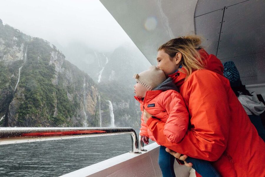Queenstown: Milford Sound Coach & Cruise Full-Day Trip - Scenic stops that break up the coach ride