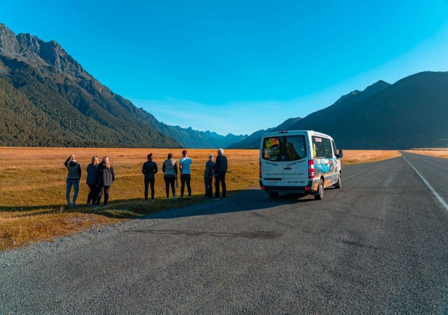 Queenstown: Milford Sound Small-Group Tour w Cruise & Lunch - Homer Tunnel marks the dramatic final approach