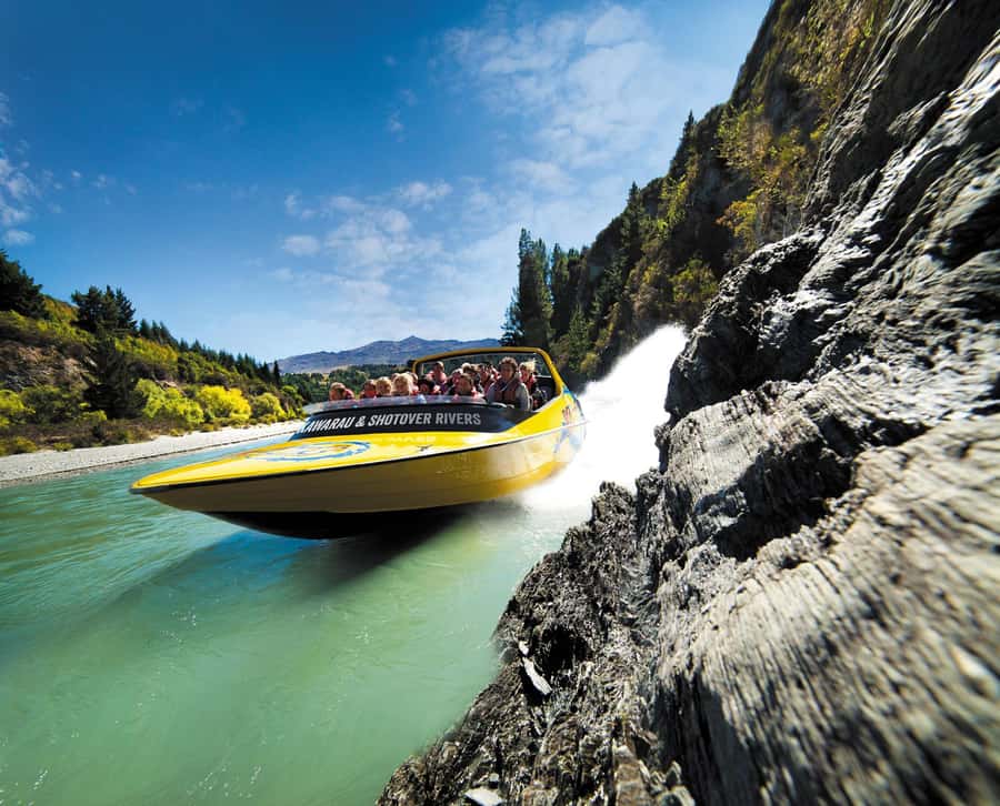 Queenstown: Shotover River and Kawarau River Jet Boat Ride - The pilots make a real difference
