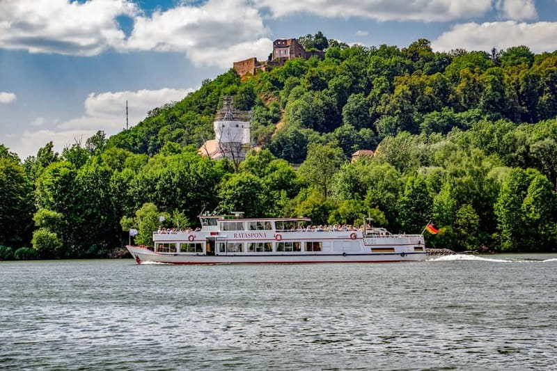 Regensburg: Klinger's Sightseeing Boat Tour to Walhalla - What the Danube ride is really like