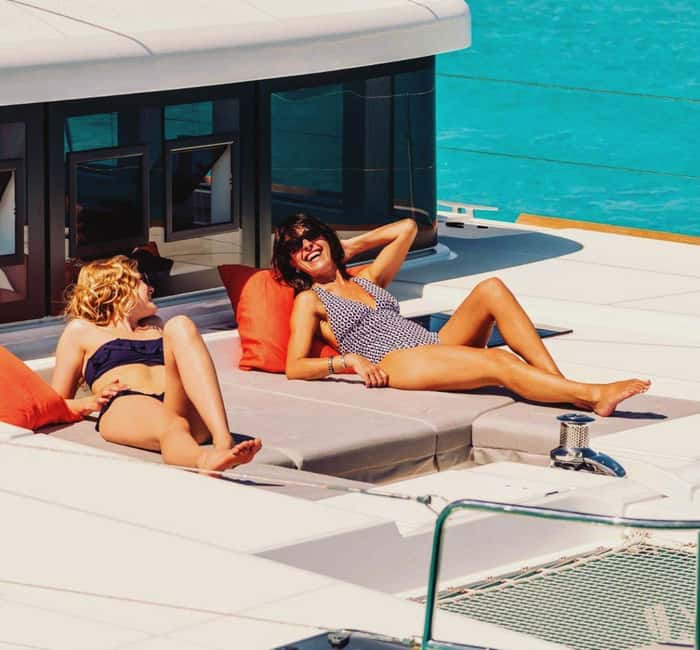 Rethymno Premium Catamaran Cruise: Healthy Lunch & Open Bar - Georgioupoli Bay or Skaleta