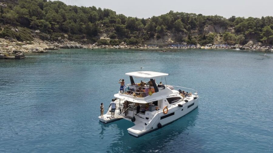Rhodes: All-Inclusive Catamaran Cruise with Lunch and Drinks - Sailing catamaran or power catamaran?