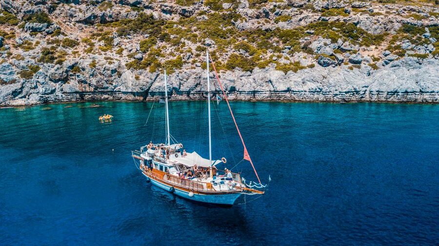 Rhodes: Cruise with 3 Stops, Lunch and Unlimited Drinks - Should you book this boat trip?