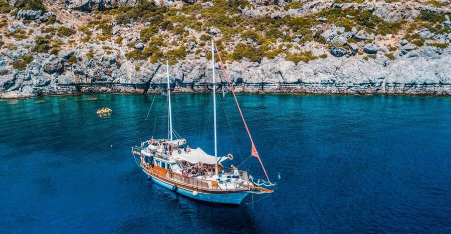 Rhodes: Cruise with 3 Stops, Lunch and Unlimited Drinks - Anthony Quinn Bay: the prettiest first swim