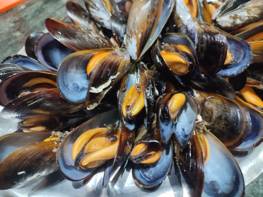 Ría de Arousa: Boat Ride to Mussel Farm with Tasting - Seeing how Galicia grows its shellfish