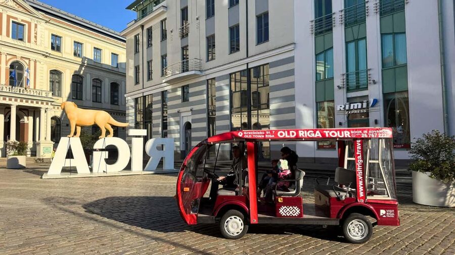 Riga Combo: Boat Tour & Old Town Electrobus Tour - The 50-minute cruise through canal and river