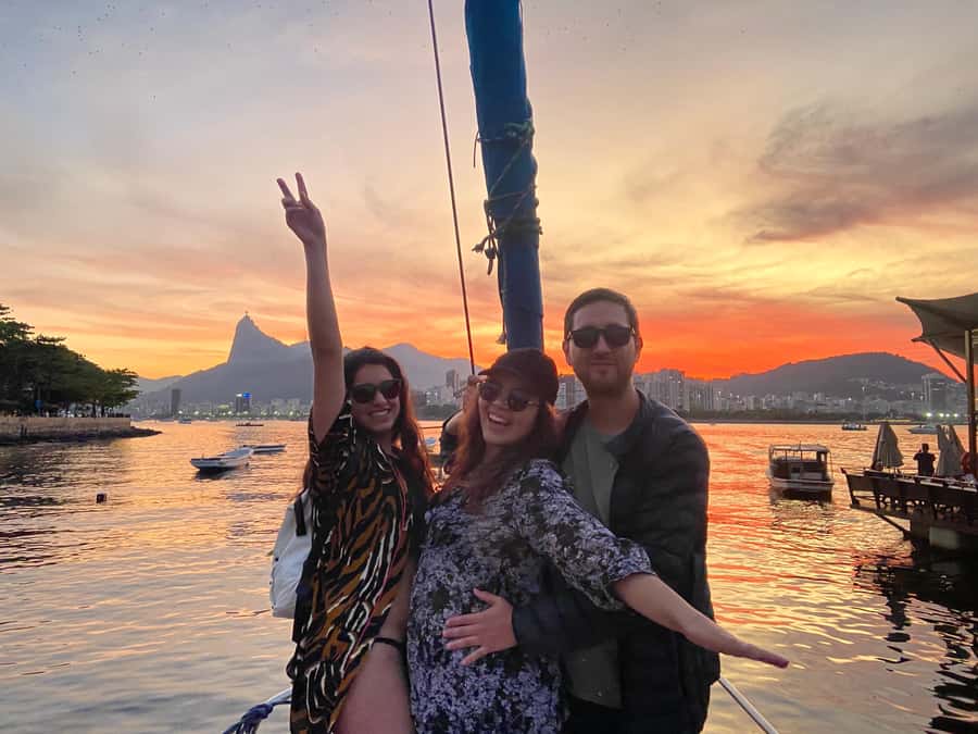 Rio de Janeiro: Sunset Sailboat Tour with Open Bar - Who Will Enjoy This Most?