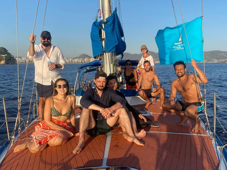 Rio de Janeiro: Sunset Sailboat Tour with Open Bar - Christ the Redeemer at Golden Hour