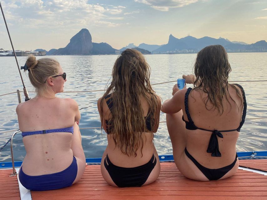 Rio de Janeiro: Sunset Sailboat Tour with Open Bar - Music, Conversation, and the Social Mood