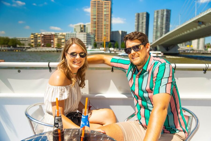 Rotterdam: Harbor Cruise with Live Guide - The first harbor views: Sint Jobshaven and the working waterfront