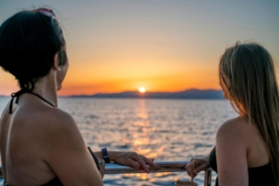 S'Arenal: Sunset Catamaran Cruise with BBQ - The swimming and snorkeling stop