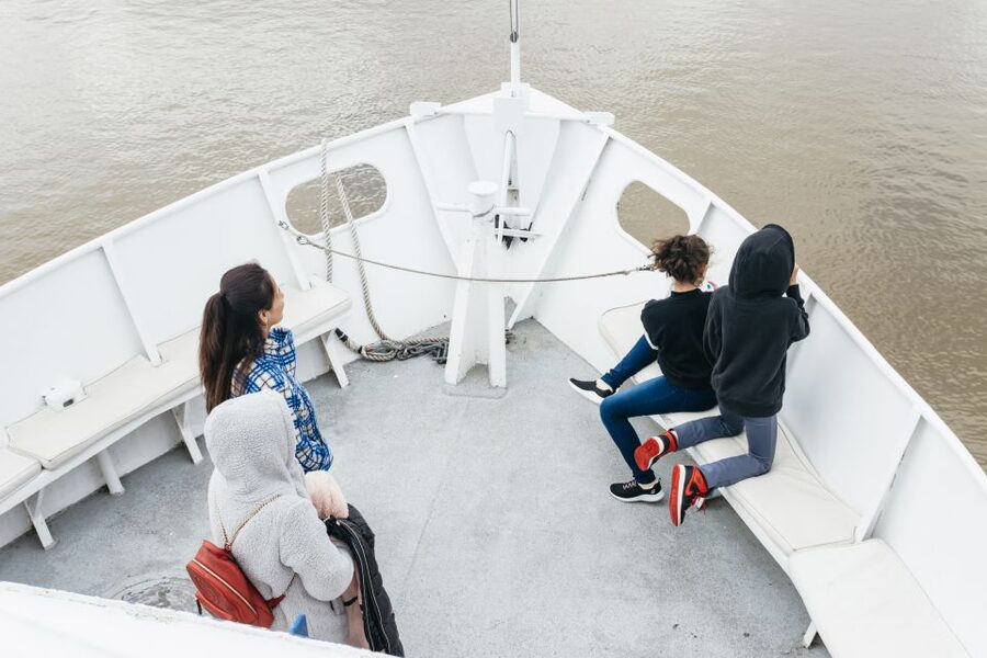 Sacramento: City Cruises River Cruise with History Guide - A family outing with room for small treats