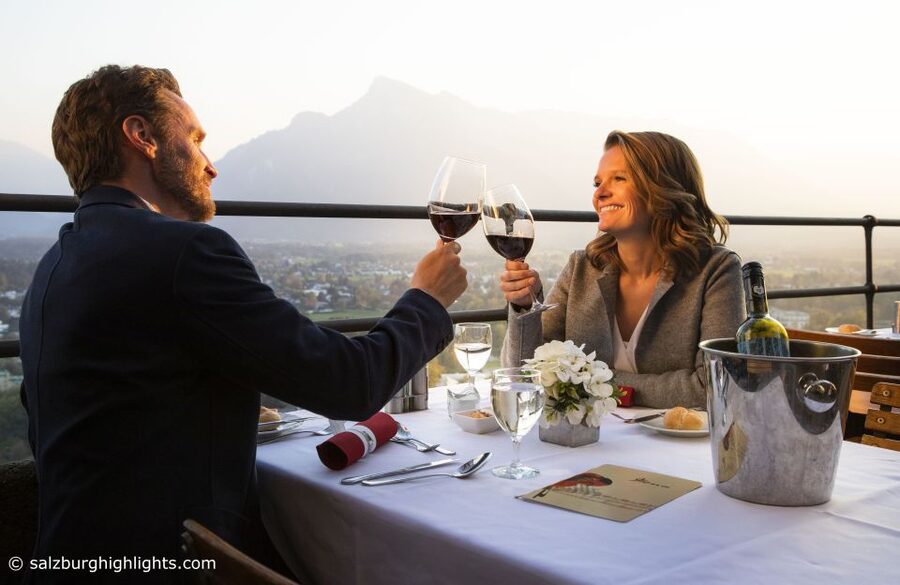 Salzburg: River Cruise, Dinner & Fortress Concert - Getting to Hohensalzburg Fortress after the boat