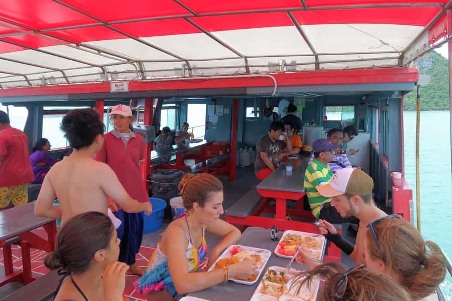 Samui: Angthong Marine Park Boat Tour w/ Transfer and Meals - The 75-minute cruise into the park
