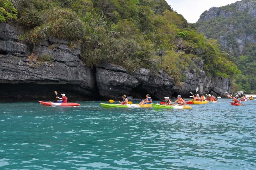 Samui: Angthong Marine Park Boat Tour w/ Transfer and Meals - From your hotel to Nathon Pier