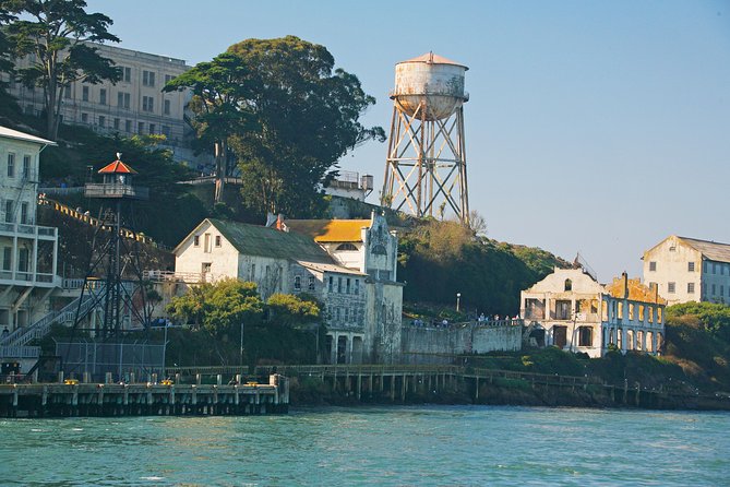 San Francisco: Bridge to Bridge Cruise (90-minutes) - Wind, cold, and the best place to sit