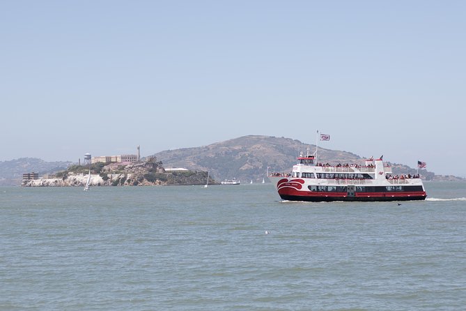 San Francisco: Golden Gate Bay Cruise (60 Minutes) - Fort Mason and the Marina District