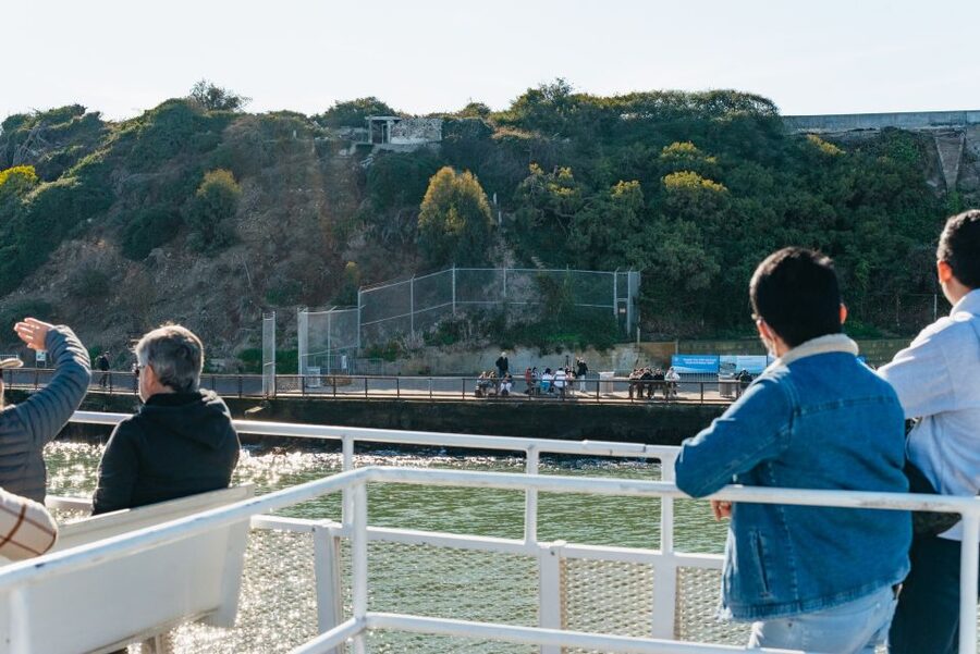 San Francisco: Skip-the-Line Escape from The Rock Bay Cruise - Sailing beneath the Golden Gate Bridge