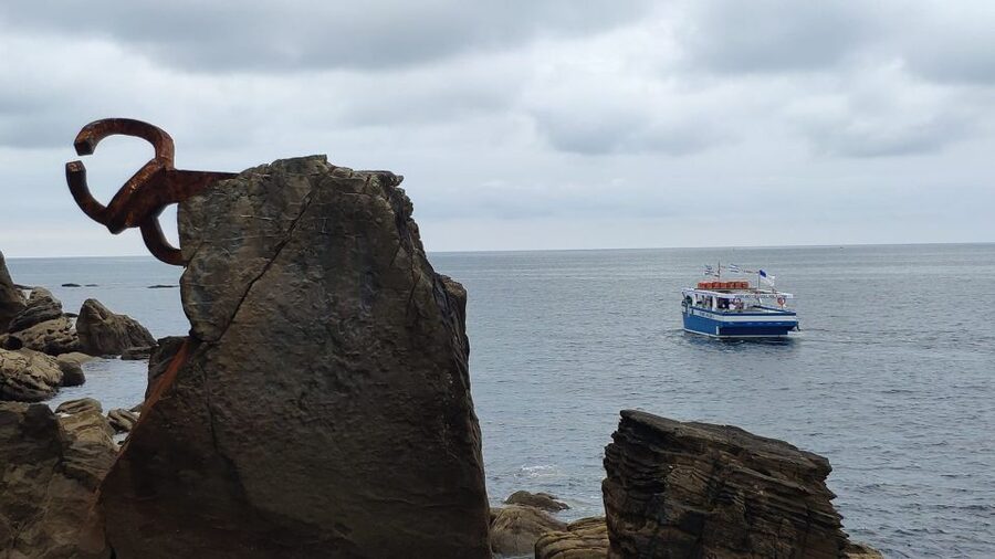 San Sebastian: Boat Tour with Stop at Santa Clara - Should you book the San Sebastian Santa Clara boat tour?
