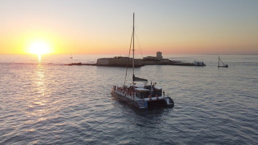 Sancti Petri: Sunset Catamaran Cruise - Setting off from Sancti Petri Port
