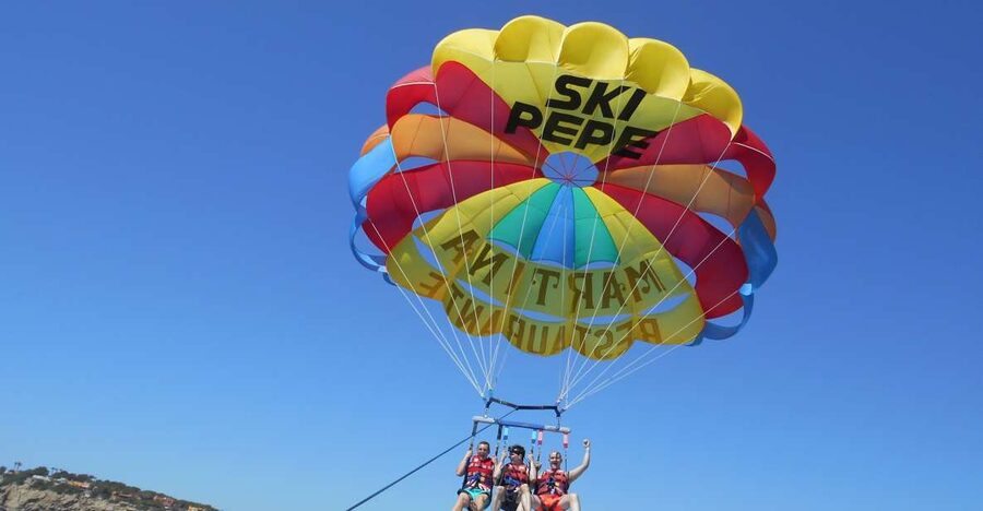 Santa Eulària des Riu: Parasailing Boat Cruise with Drinks - A peaceful flight above Ibiza’s northern coves