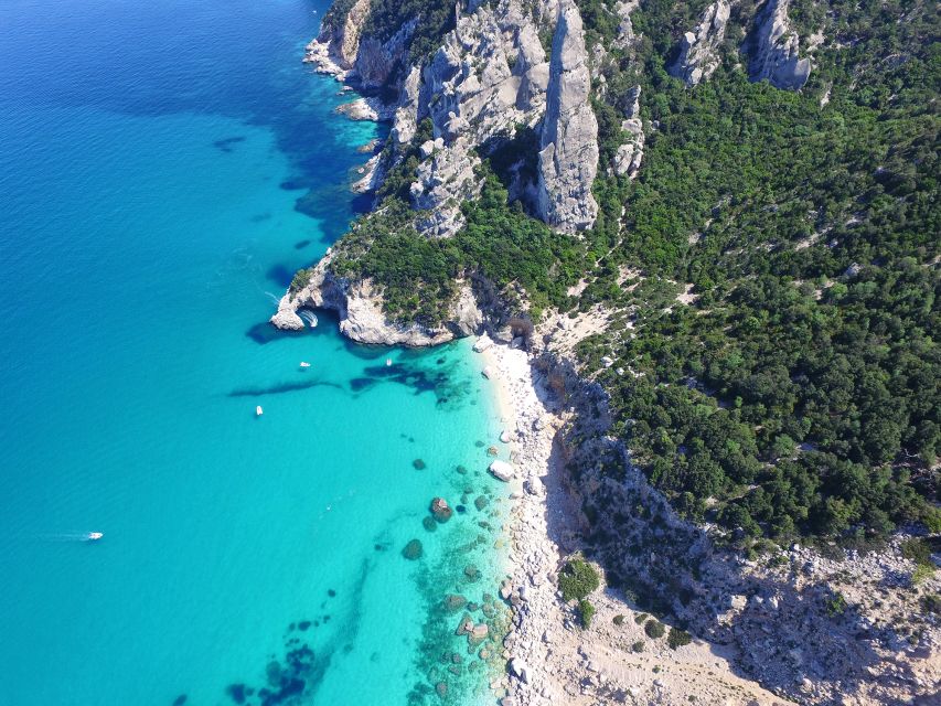 Santa Maria Navarrese: Goloritzè, Mariolu, & Biriala Cruise - Cala Goloritzè and the first coastal views