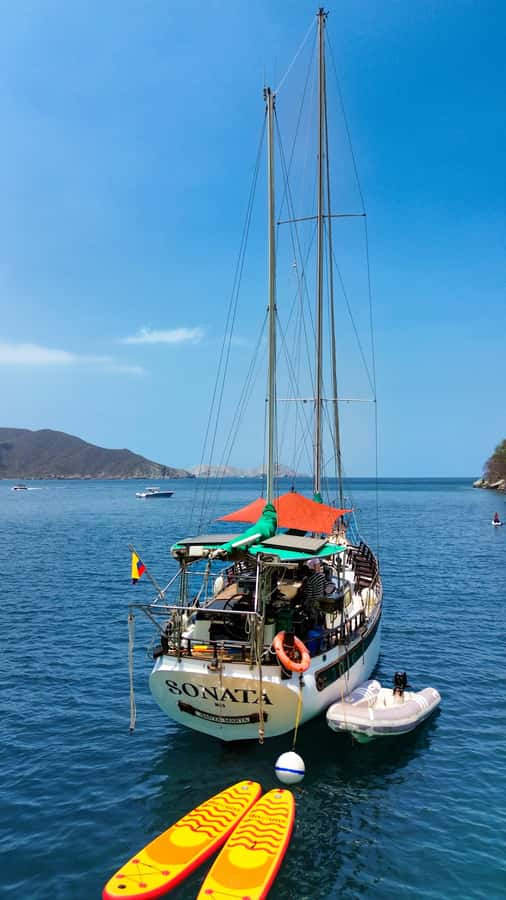 Santa Marta: Sailboat day tour to Tayrona Park - Lunch, drinks, and what to bring