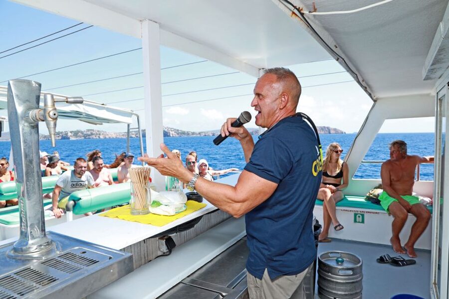 Santa Ponta/Peguera: Dragonera Island Cruise with Swim Stop - The island cove and the return swim stop