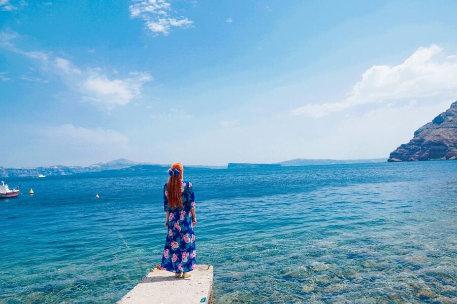 Santorini: Romantic Sunset Caldera Cruise with Dinner - From your pickup point to Athinios port