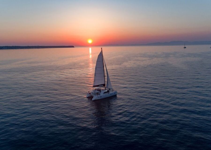 Santorini: Sunset Cruise with Swim Stops, Dinner, and Drinks - Key points to know before you book