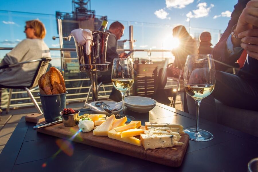 Santorini: Volcano and Hot Springs Sunset Dinner Cruise - What this Santorini cruise is really like