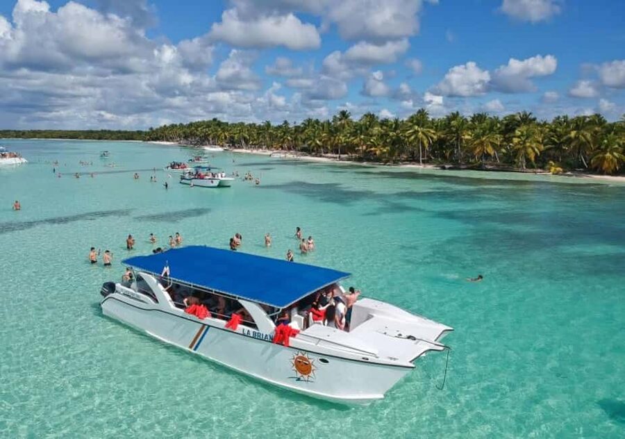 Saona Island: Catamaran/Speedboat Tour to a Dream Beach - From your hotel to Bayahibe
