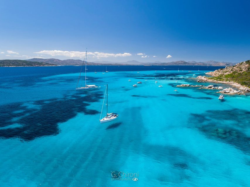 Sardegna: Tavolara Boat Tour with Snorkeling - Molara’s natural pools and the best fish watching