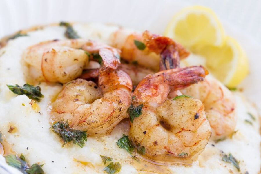 Savannah: Buffet Dinner Cruise with Live Entertainment - Finding the boat at River Street