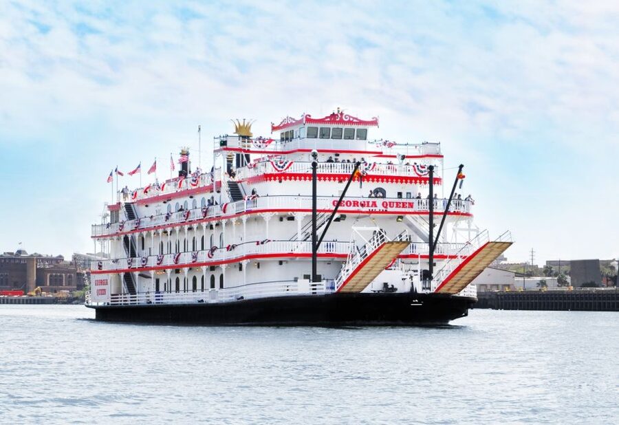 Savannah: Riverboat Narrated Harbor Sightseeing Cruise - The working port and the ships that use it