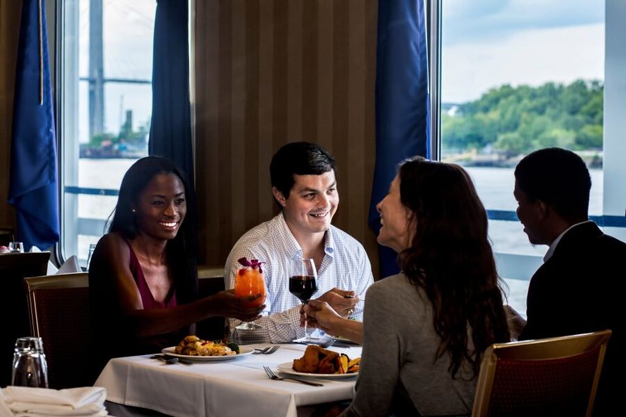 Savannah: Sightseeing Lunch Cruise - Savannah’s river story begins at the dock