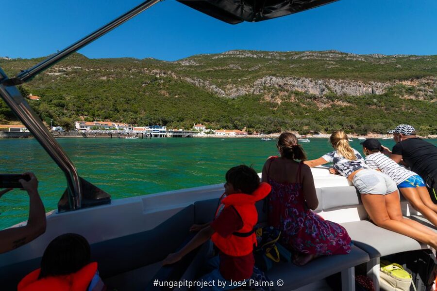 Setúbal: Dolphin Watching Boat Tour - The speedboat and your place on board