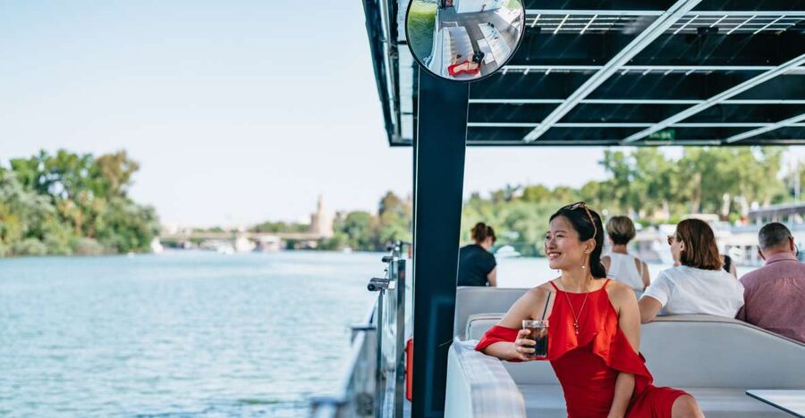 Seville: 1-Hour Guadalquivir River Sightseeing Eco Cruise - Setting out from Muelle de Nueva York