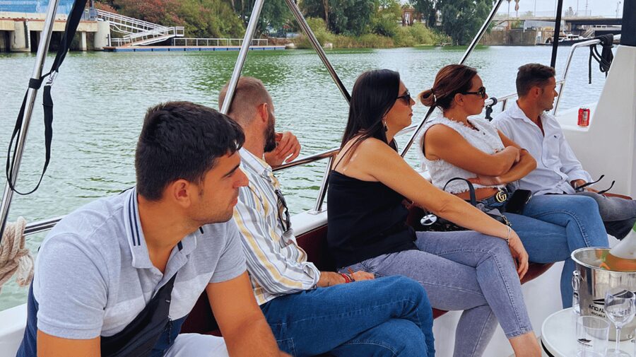 Seville: Guadalquivir River Boat Tour - Finding the boat at Puente de San Telmo