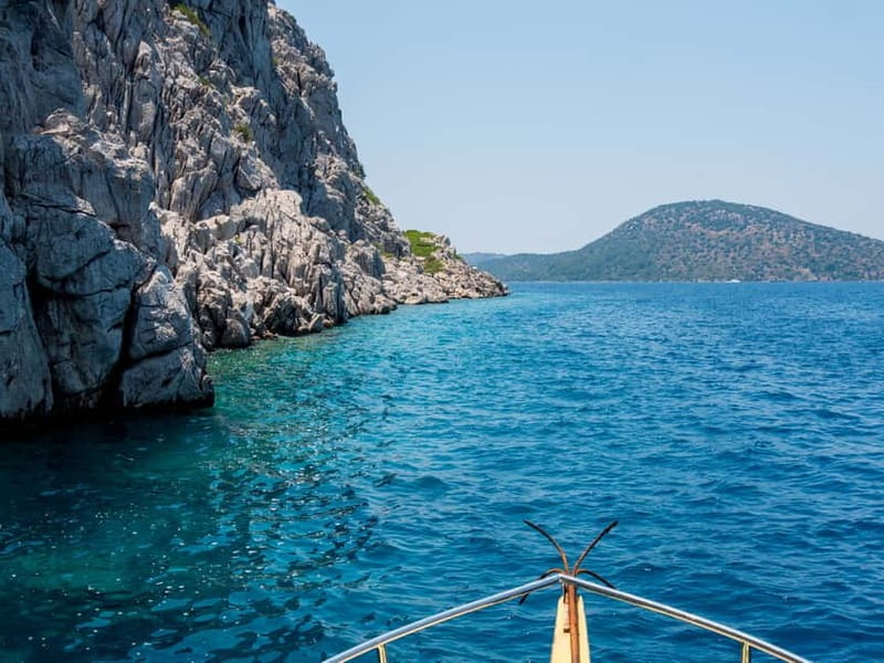 Side: Dolphins Island Cruise with Swimming Stops and Lunch - Is $26 a good value?