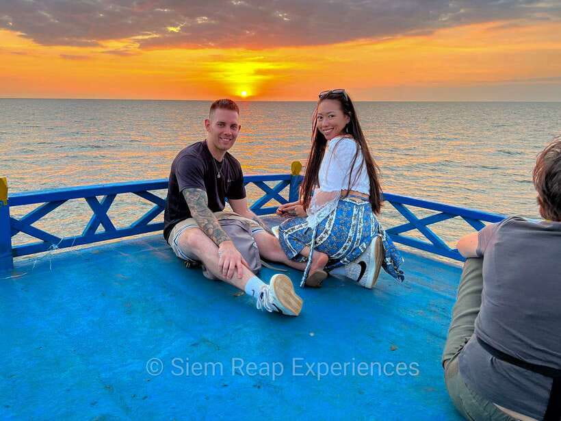 Siem Reap Floating Village Kampong Phluk Sunset with Boat - Optional canoeing through the flooded forest
